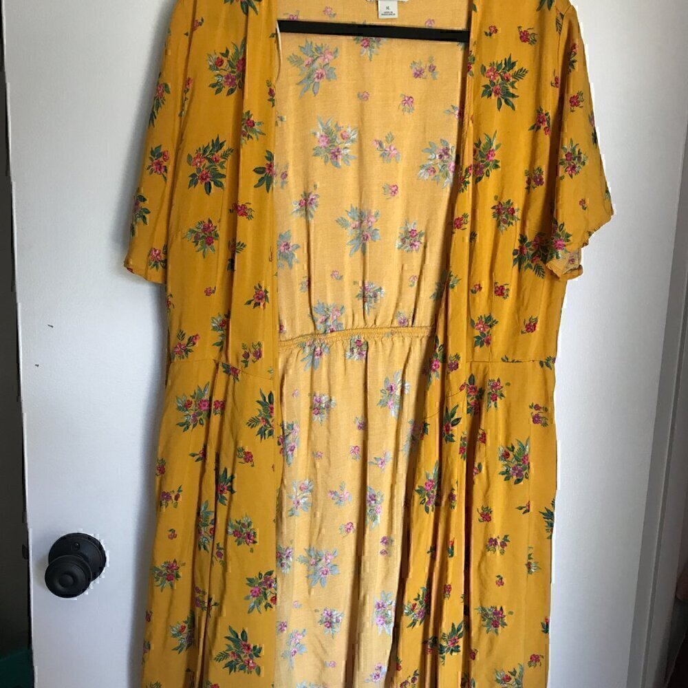 XL Peyton Parker Yellow Floral Wrap Mini Dress - Picture 4 of 5